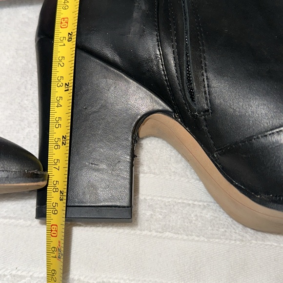 Gently Worn - Sam Edelman Knee High Boots - Picture 2 of 9